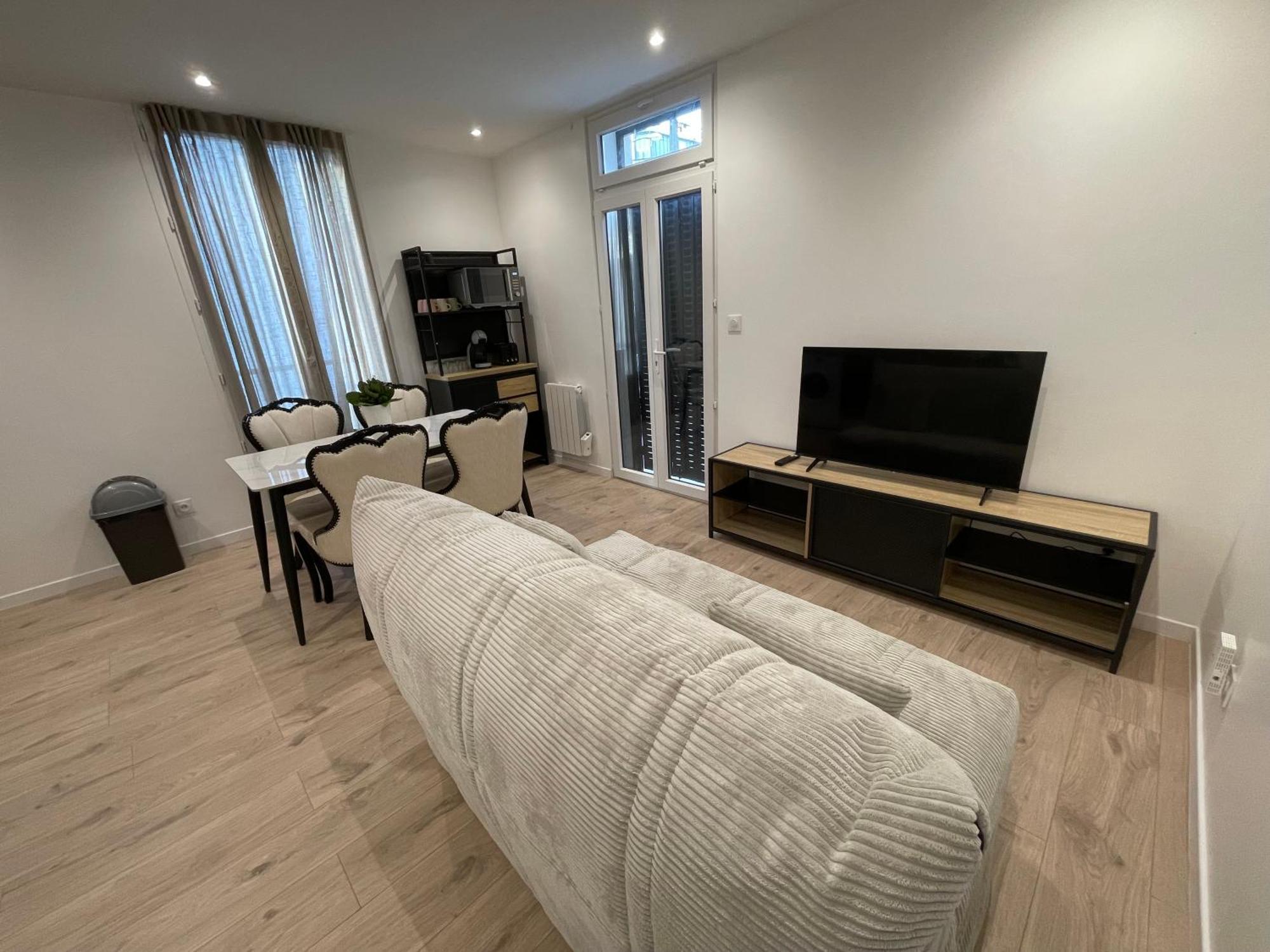 Appartement Avec Terrasse Et Ciel Etoile ! Нуазі-ле-Сек Екстер'єр фото